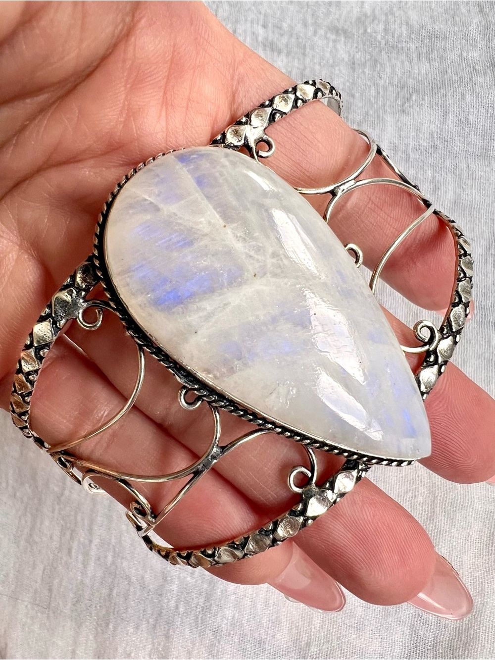 925 MASSIVE! Rainbow Purple Flash Moonstone Cuff Bracelet
